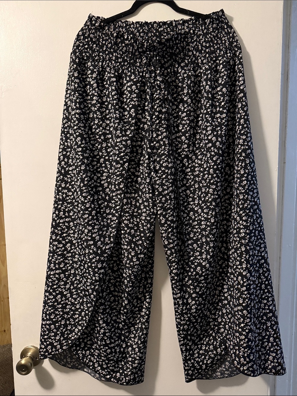 Black Floral Wide-Leg Pants